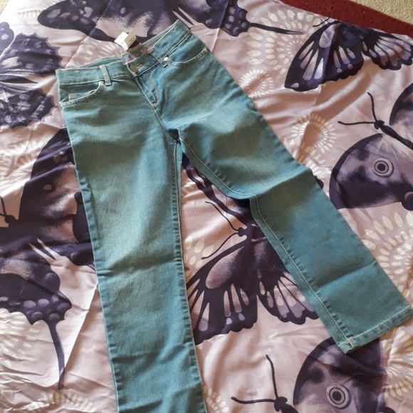 Sold - Picture 1 of 2